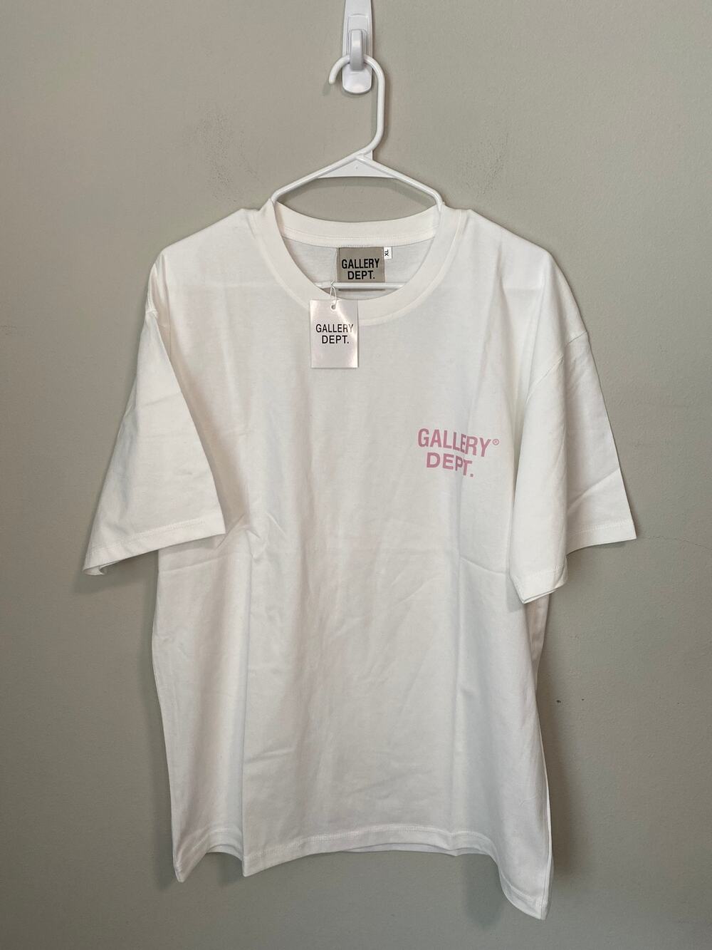 New Gallery Dept. Souvenir T-Shirt White Pink Men’s Size XL